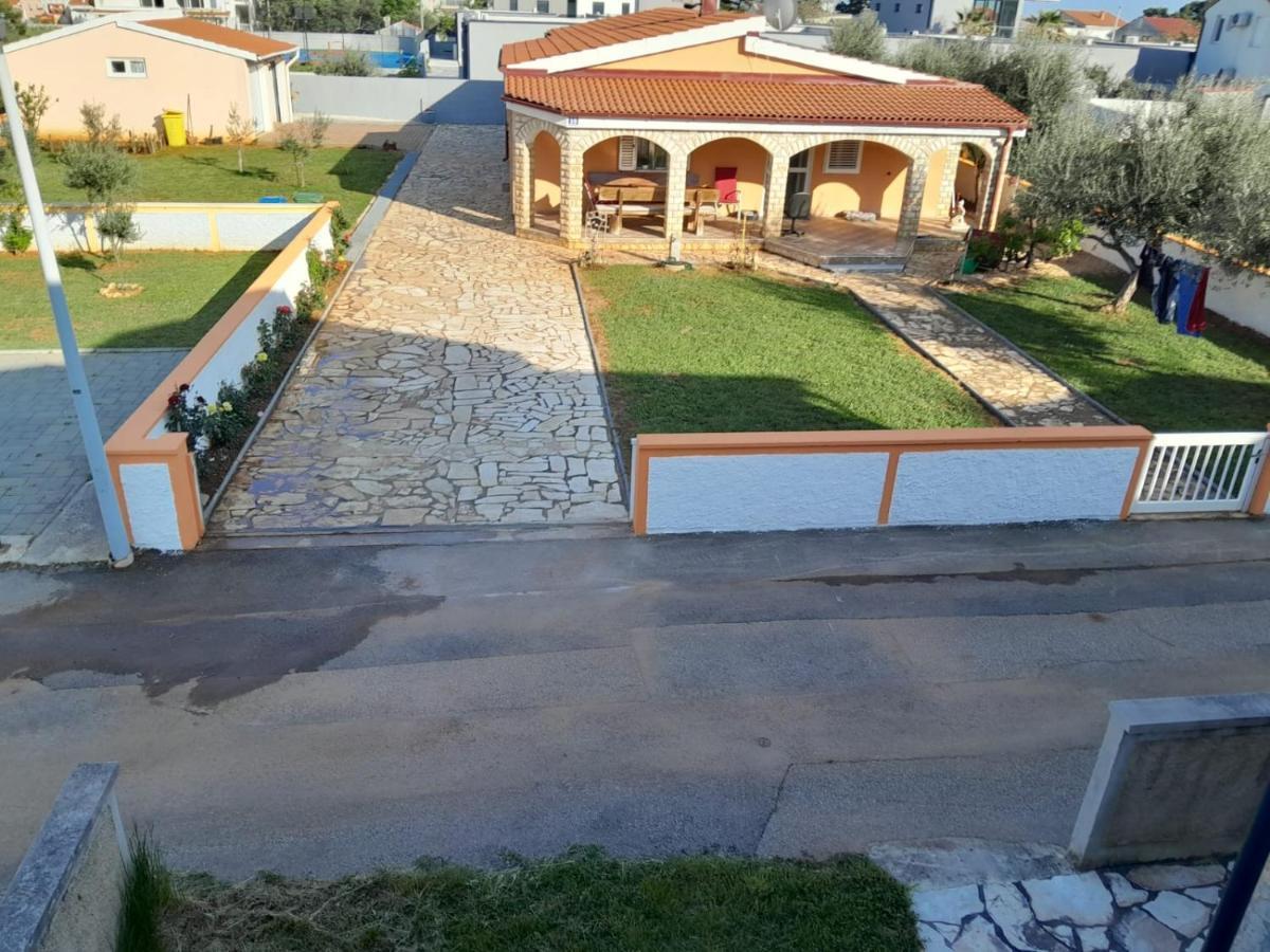 Studio Apartman I Mali Apartman Vir Kültér fotó